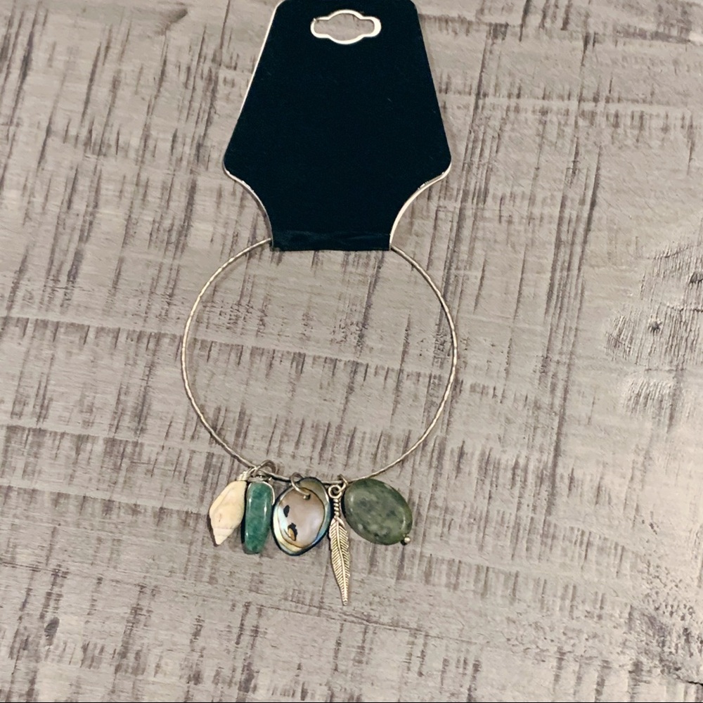🎉2 FOR $10🎉Bangle bracelet seashell & feather